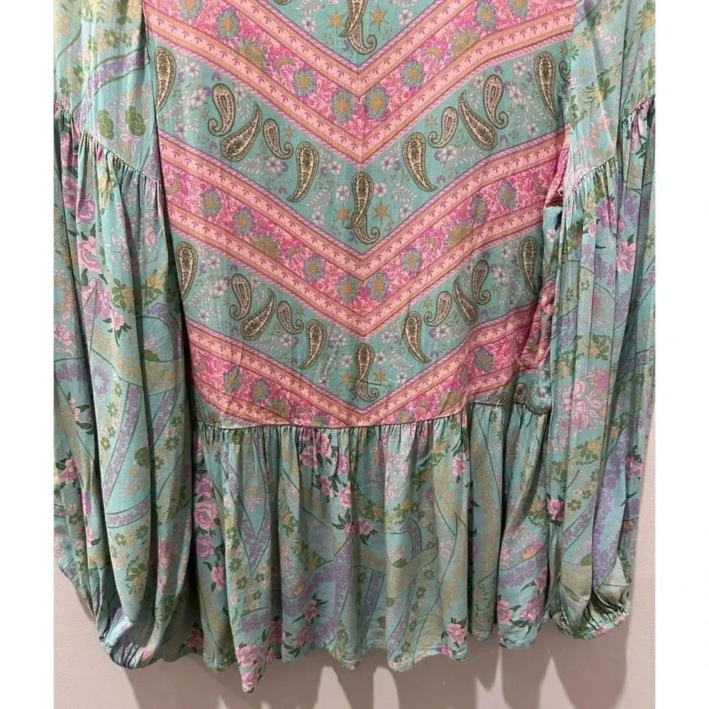 Spell & The Gypsy City Lights Blouse-Sage - Picture 10 of 12